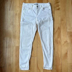 Zara Skinny White Jeans with Frayed Hems Size 8